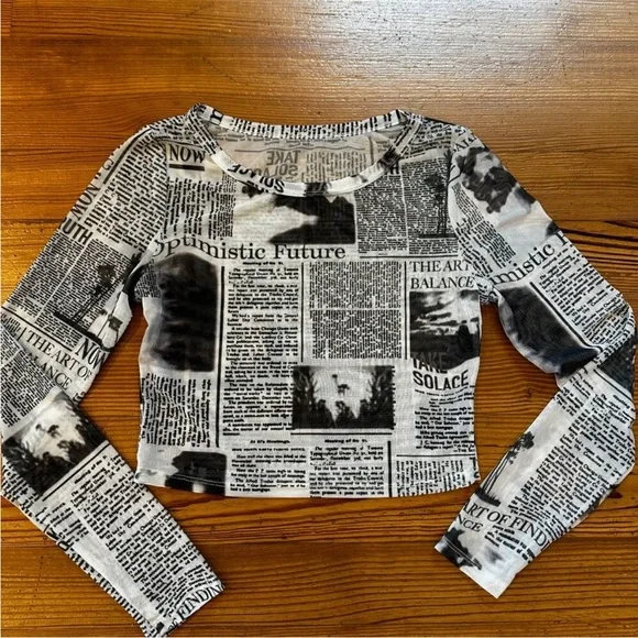Newspaper Print Long Sleeve Crop Top - Picture 1 of 4